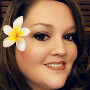 Meet your Posher, Stefanie